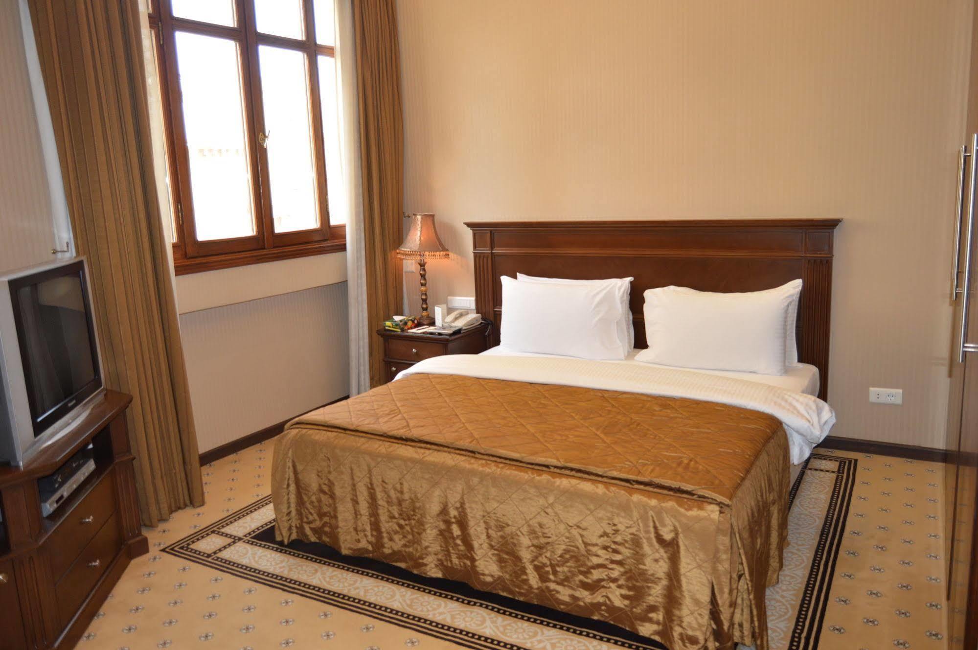 Etoile Suites Boutique Hotel Downtown Beirut Bagian luar foto